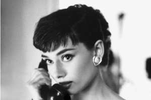 Audrey Hepburn telefono