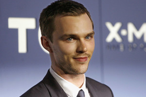 Nicholas Hoult Biografia