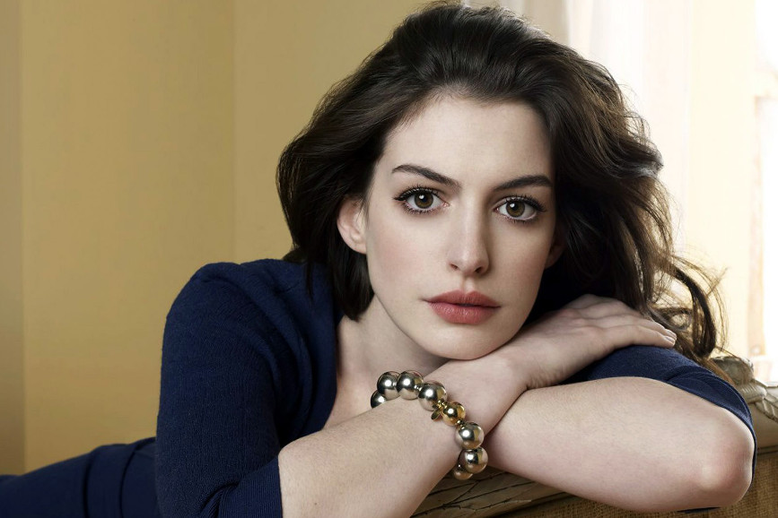 Anne Hathaway_news