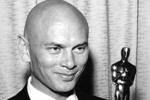 Yul Brynner bianco e nero