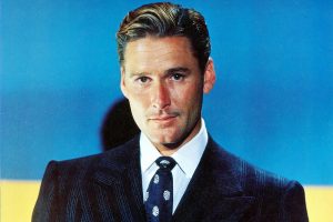 Errol Flynn sfondo blu