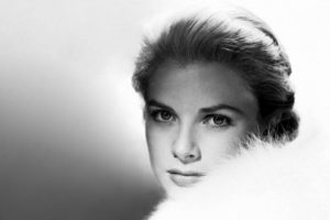 Grace Kelly primo piano