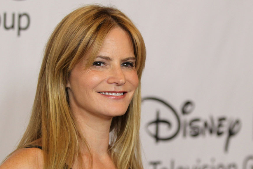 Jennifer Jason Leigh sorriso