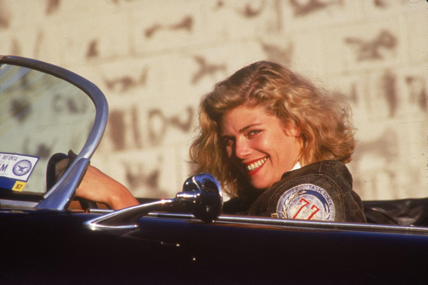 Kelly McGillis in auto