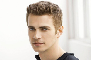 Hayden Christensen capelli corti