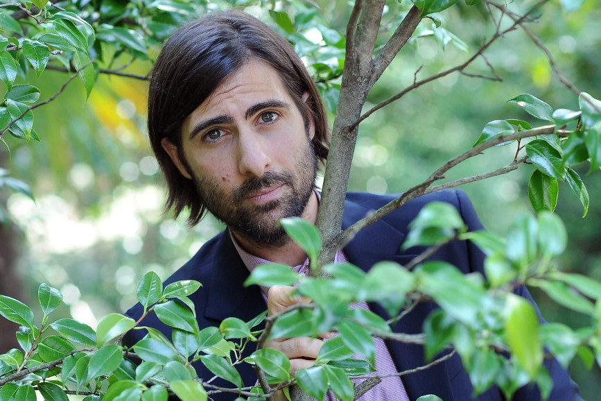 Jason Schwartzman pianta