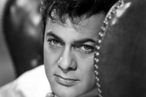 Tony Curtis primissimo piano 