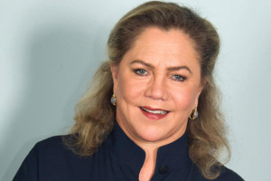 Kathleen Turner bio