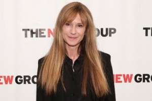 Holly Hunter Bio