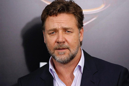 Russell Crowe nel dramma storico “In Sand and Blood”