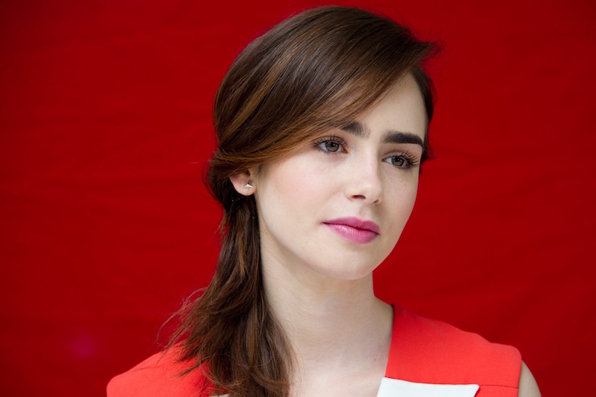 Lily Collins 7789