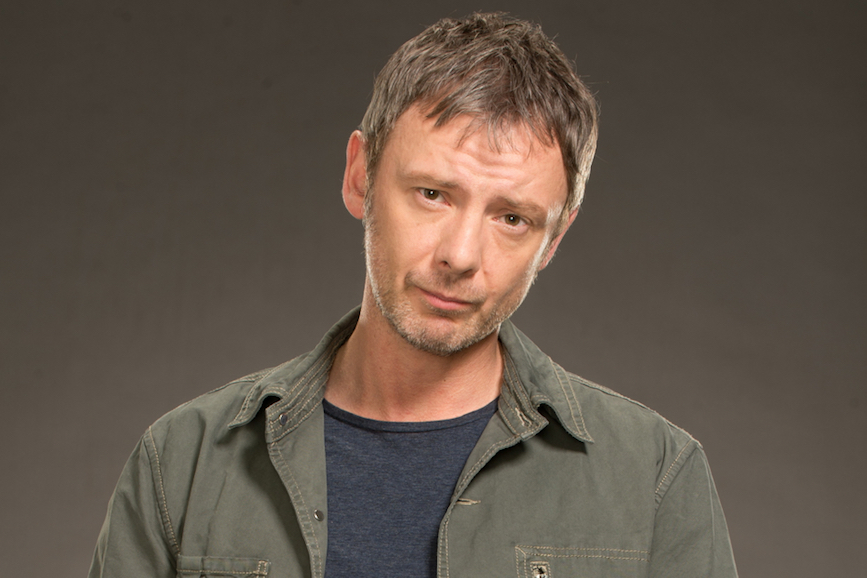 John Simm entra nel cast del soap drama “The Catch”