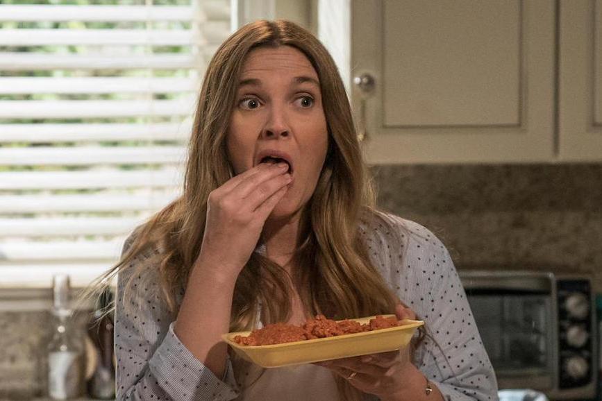 Santa Clarita Diet: il trailer ufficiale della serie zombie con Drew Barrymore