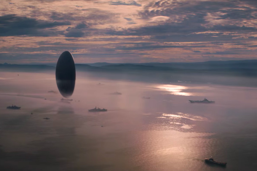 "Arrival": il monolotico oggetto extraterrestre.