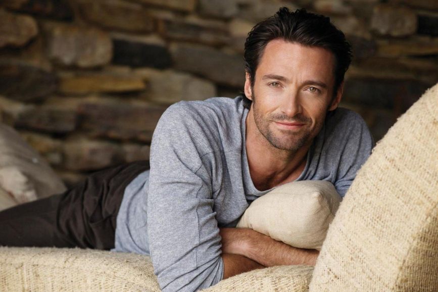 Hugh Jackman sdraiato