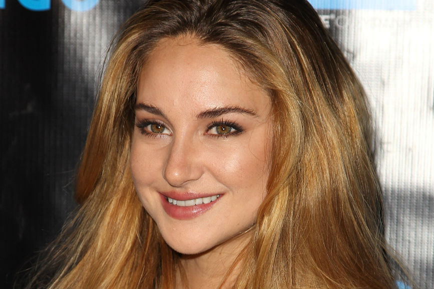 shailene woodley sorriso adrift