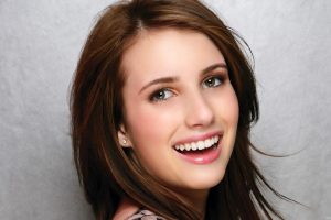 Emma Roberts bio