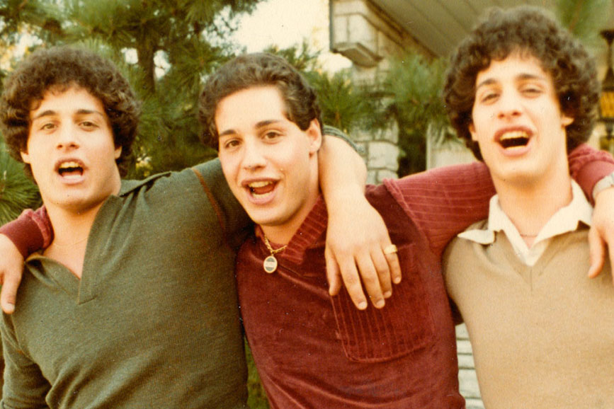 Three Identical Strangers copertina