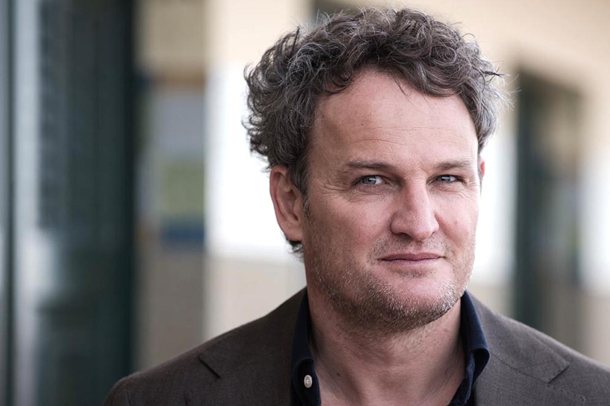 Jason Clarke Copertina