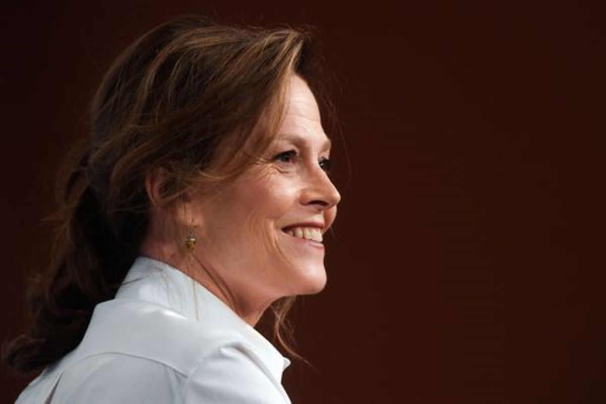 Sigourney Weaver in “Call My Agent!” e al lavoro durante la pandemia