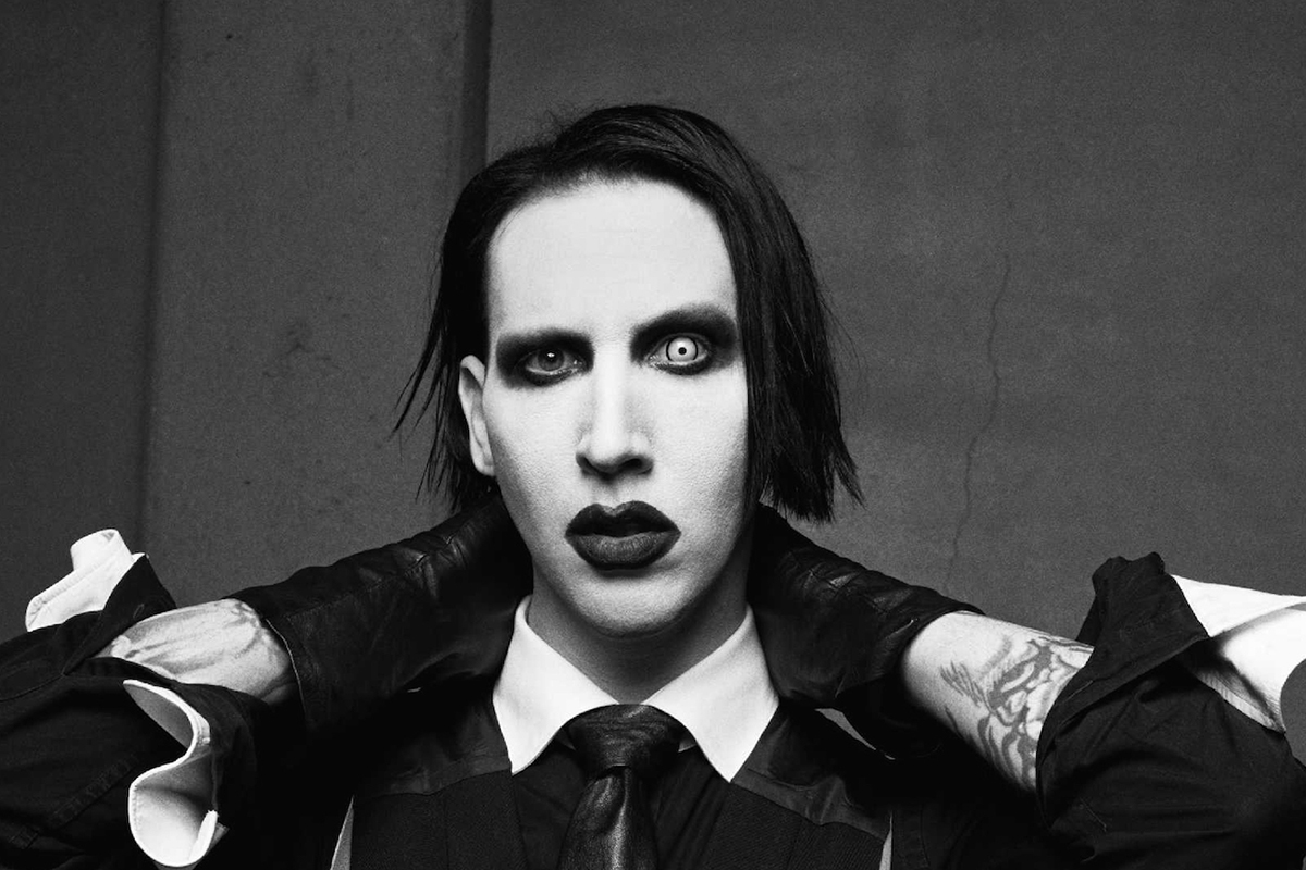 Marilyn Manson: abbandonato dalle case discografiche dopo le accuse