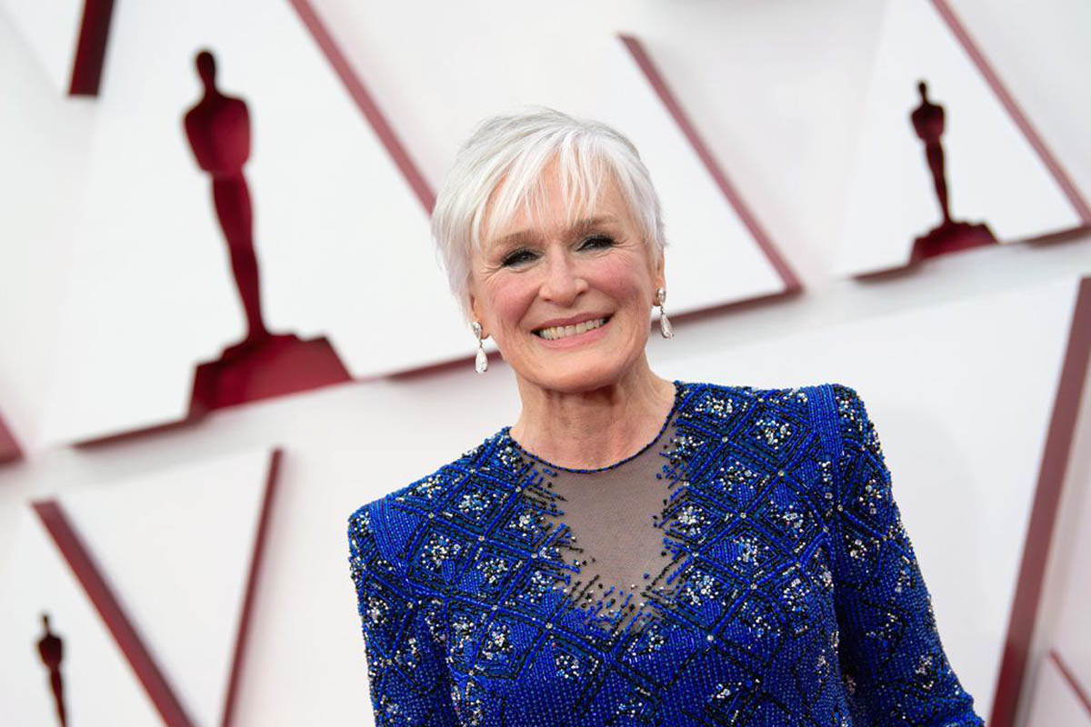 Oscar party annullati: Glenn Close, Maria Bakalova e Amanda Seyfried  cenano alla Sunset Tower