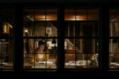 The Night House: il trailer del film horror del regista David Bruckner