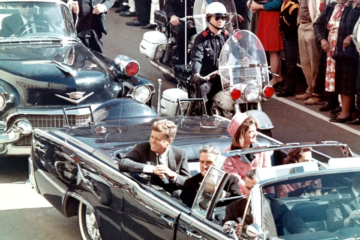 Messa in onda di “JFK Revisited: Through the Looking Glass” e “JFK: Destiny Betrayed”