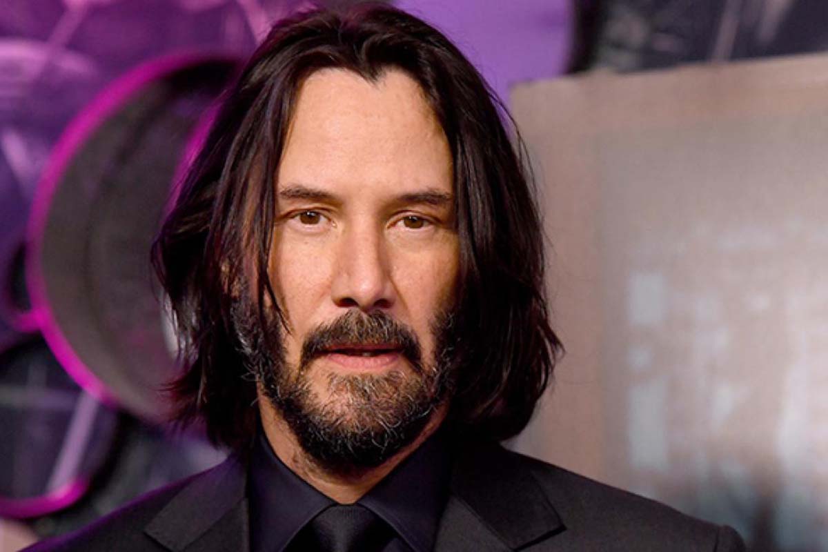 Keanu Reeves in versione capello lungo per “Matrix Resurrections”