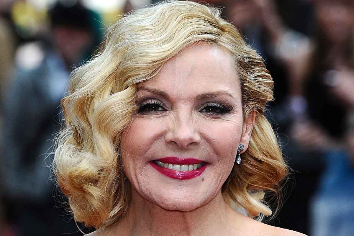 Kim Cattrall nel cast di “Queer As Folk” di Peacock