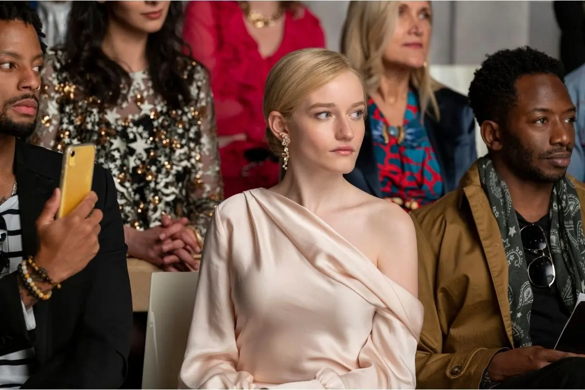 Julia Garner per il ruolo di Madonna in un film biografico sull’icona pop