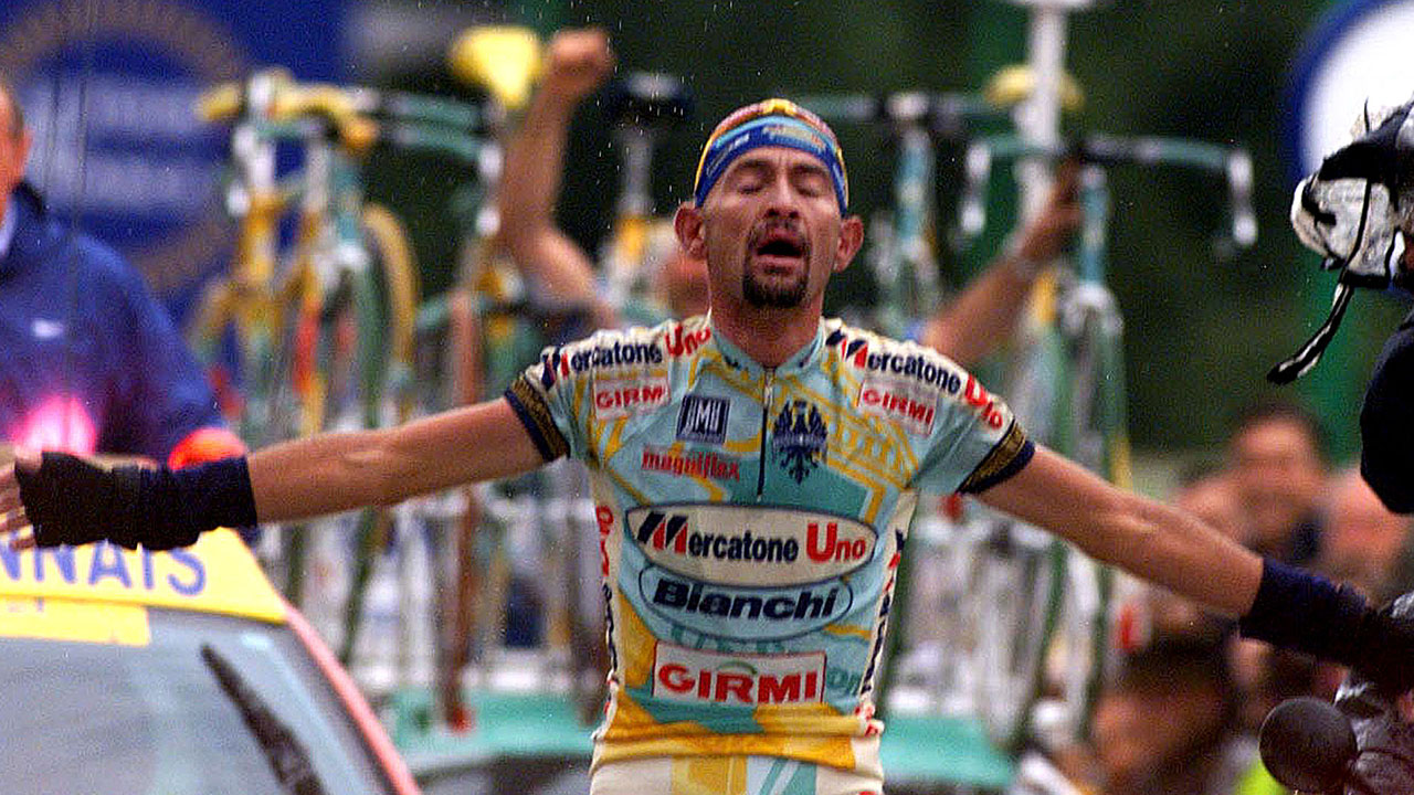 “Pantani, vita e morte del Pirata” è il titolo della nuova puntata di “Ossi di seppia” in uscita il 28 Marzo