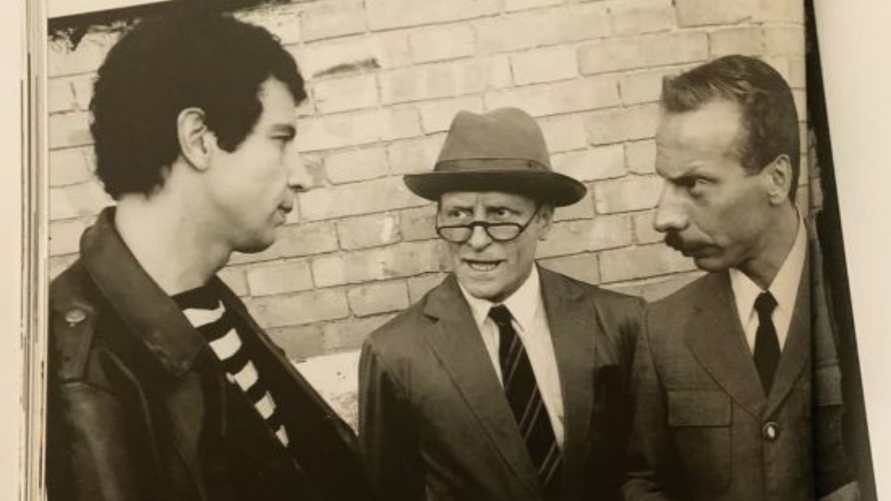 Questo sketch in “Tre uomini e una gamba” è uno dei più iconici del trio Aldo, Giovanni e Giacomo