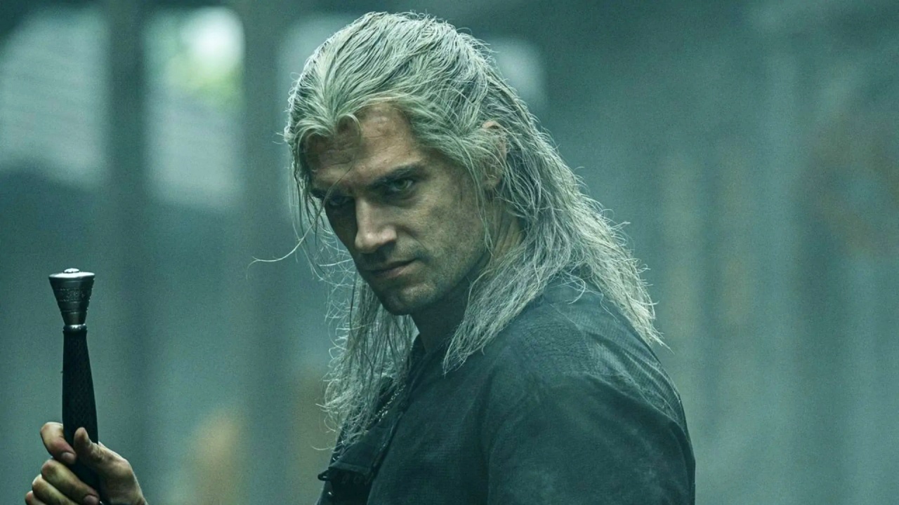 The Witcher: Henry Cavill andrà via, lo spiega il regista