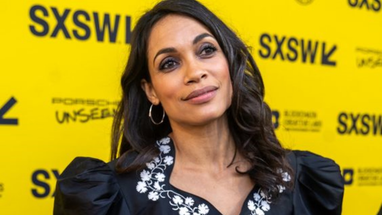 La casa dei fantasmi: Rosario Dawson è andato fuori di testa per il dover recitare accanto a Jamie Lee Curtis