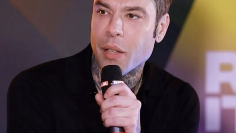 Fedez interrompe il silenzio a poche ore dall'inizio di Sanremo 2025 e spiega come sta