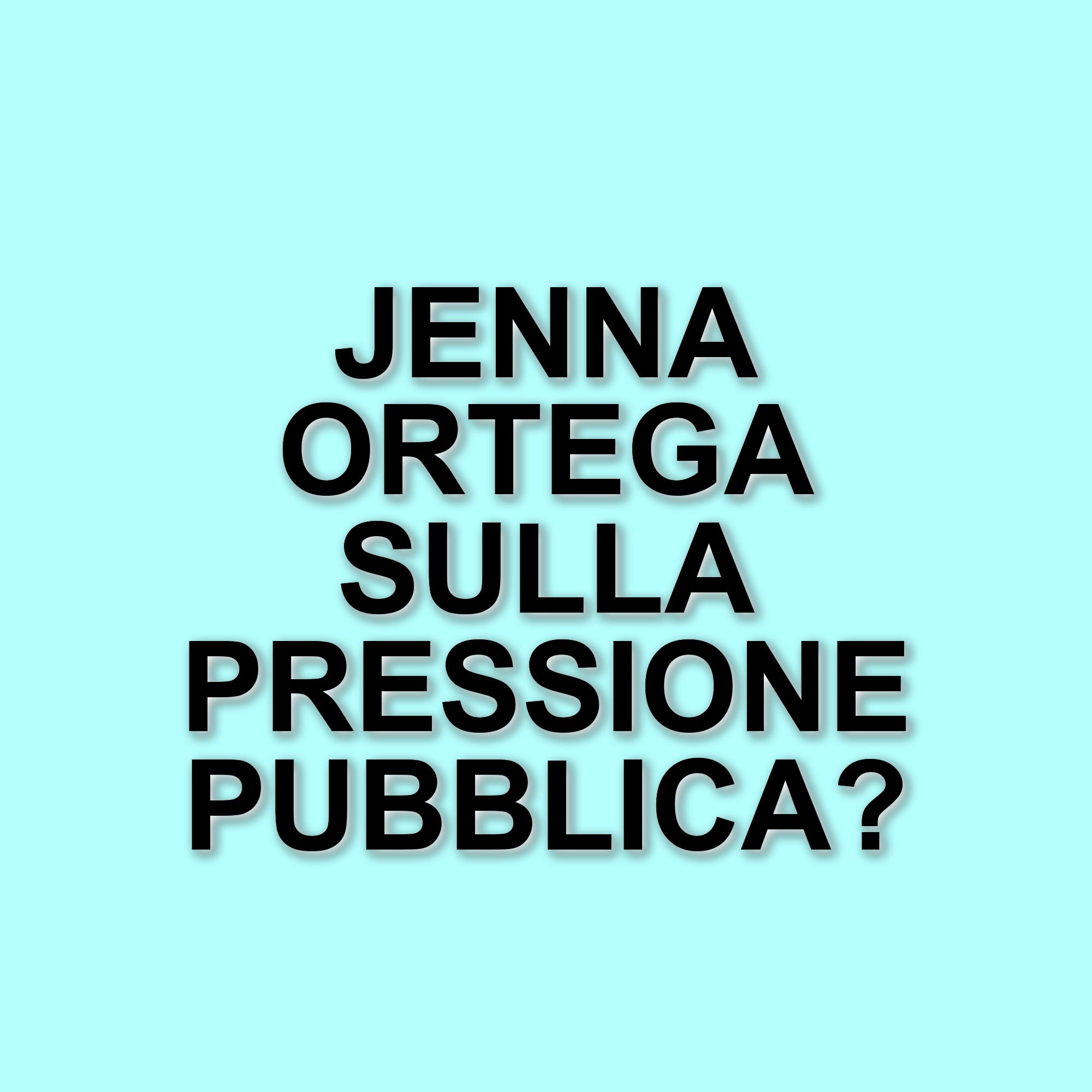 Jenna Ortega parla dell'uniforme di Mercoledì e delle sfide della sua carriera