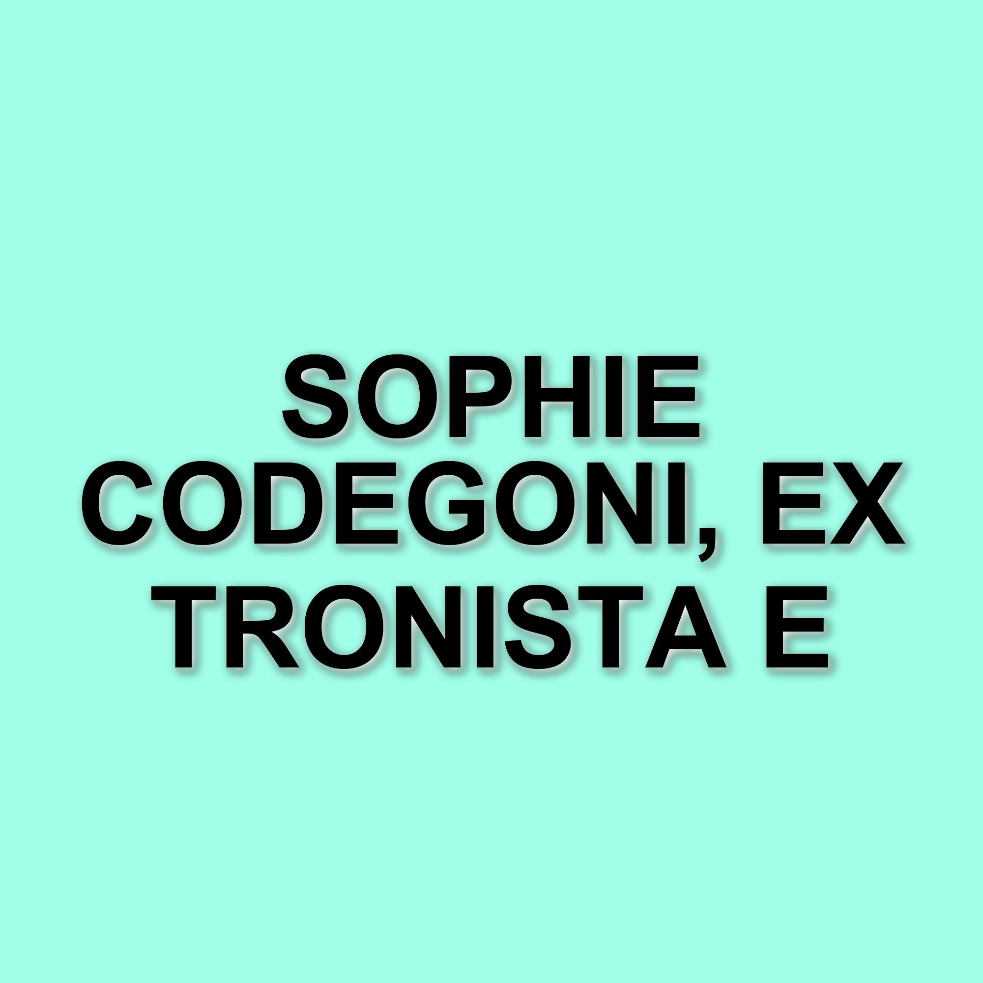 Sophie Codegoni in vacanza a Capri: le critiche per aver lasciato la figlia a casa