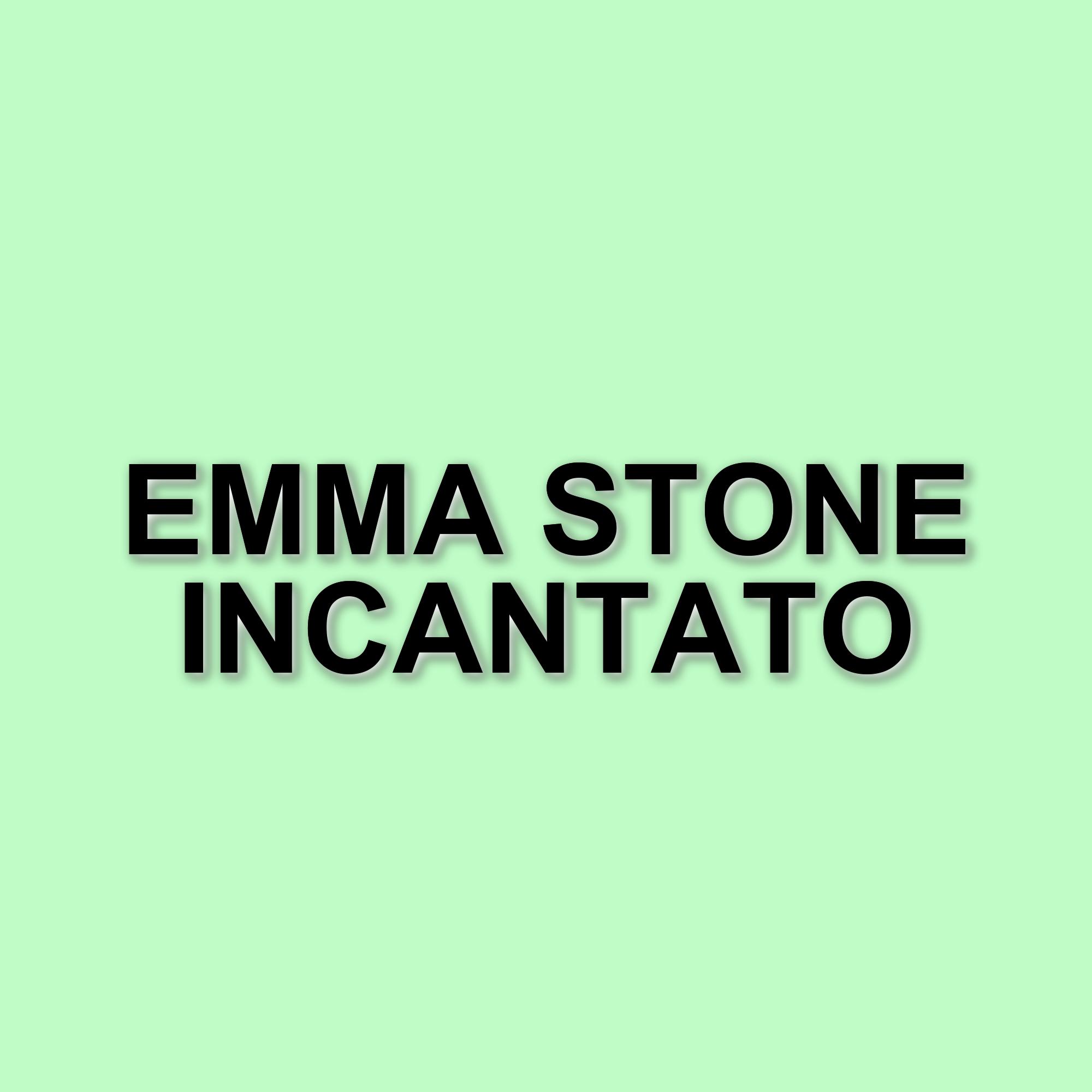 Emma Stone incanta alla premiere di Eddington a Los Angeles: il suo look anni '70 fa discutere